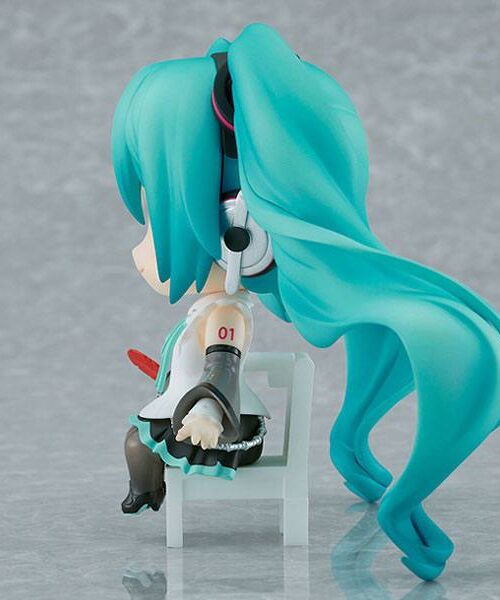 Figura Nendoroid Hatsune Miku NT Akai