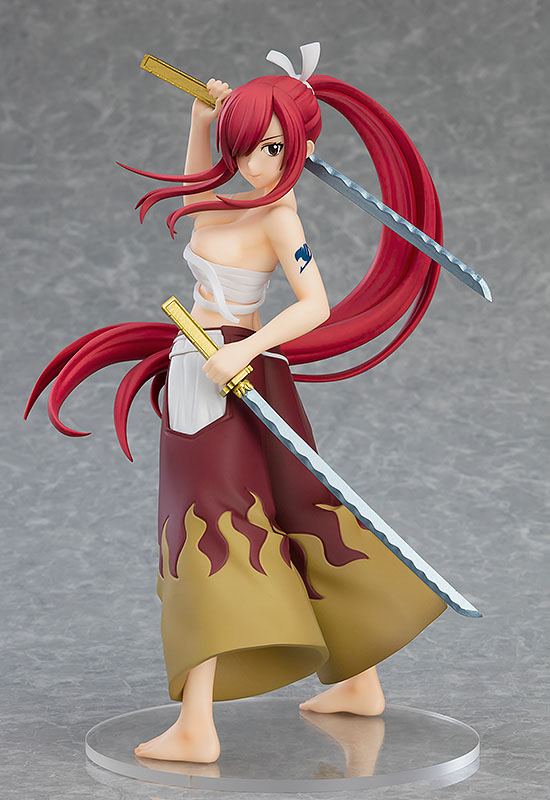 Estatua Erza Scarlet Demon Blade Benizakura