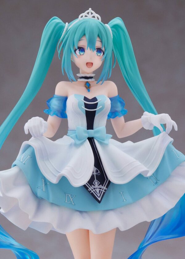 Estatua Hatsune Miku Cinderella