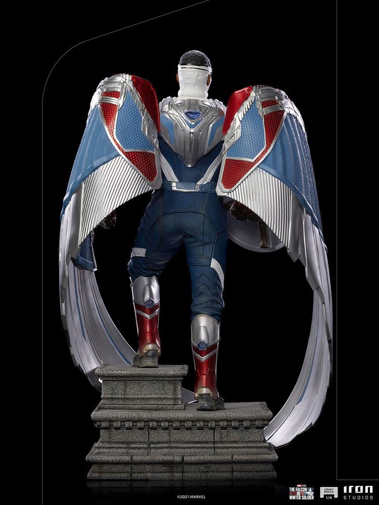 Estatua Legacy Replica Sam Wilson Complete