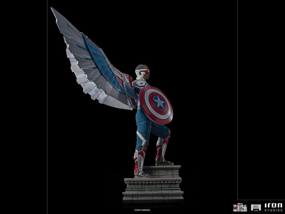 Estatua Legacy Replica Sam Wilson Complete