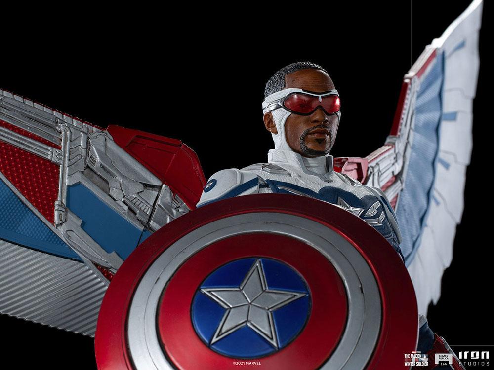 Estatua Legacy Replica Sam Wilson Complete