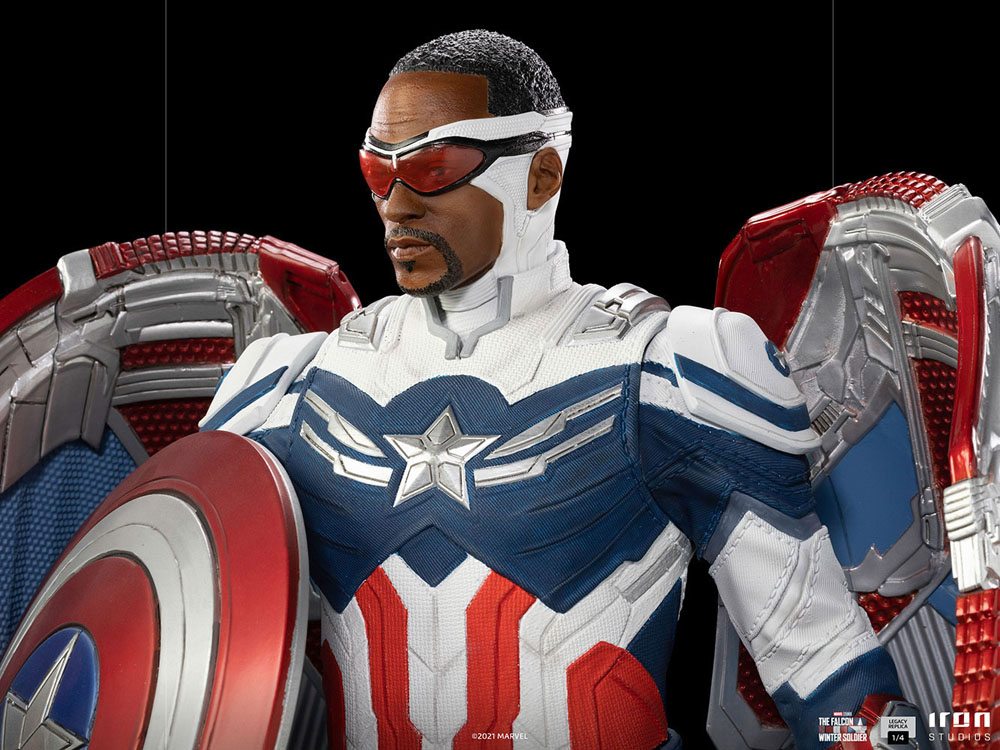 Estatua Legacy Replica Sam Wilson Complete