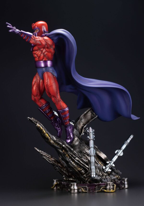 Estatua Magneto Marvel Fine Art