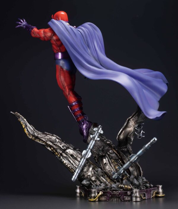 Estatua Magneto Marvel Fine Art