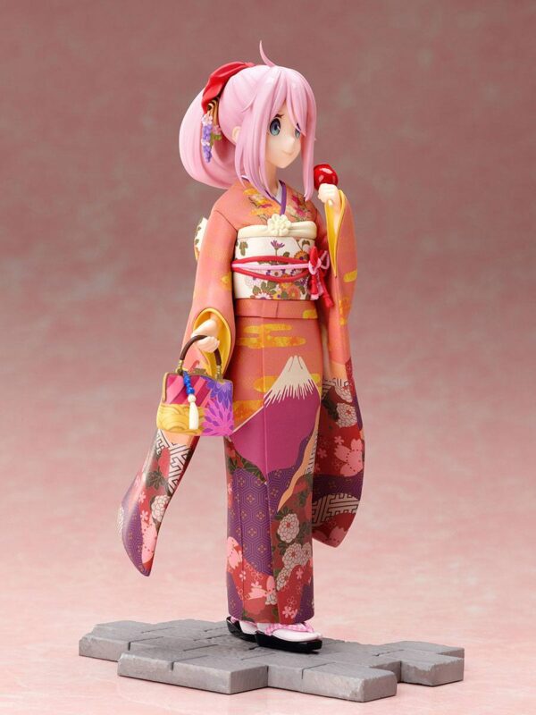 Estatua Nadeshiko Kagamihara Furisode