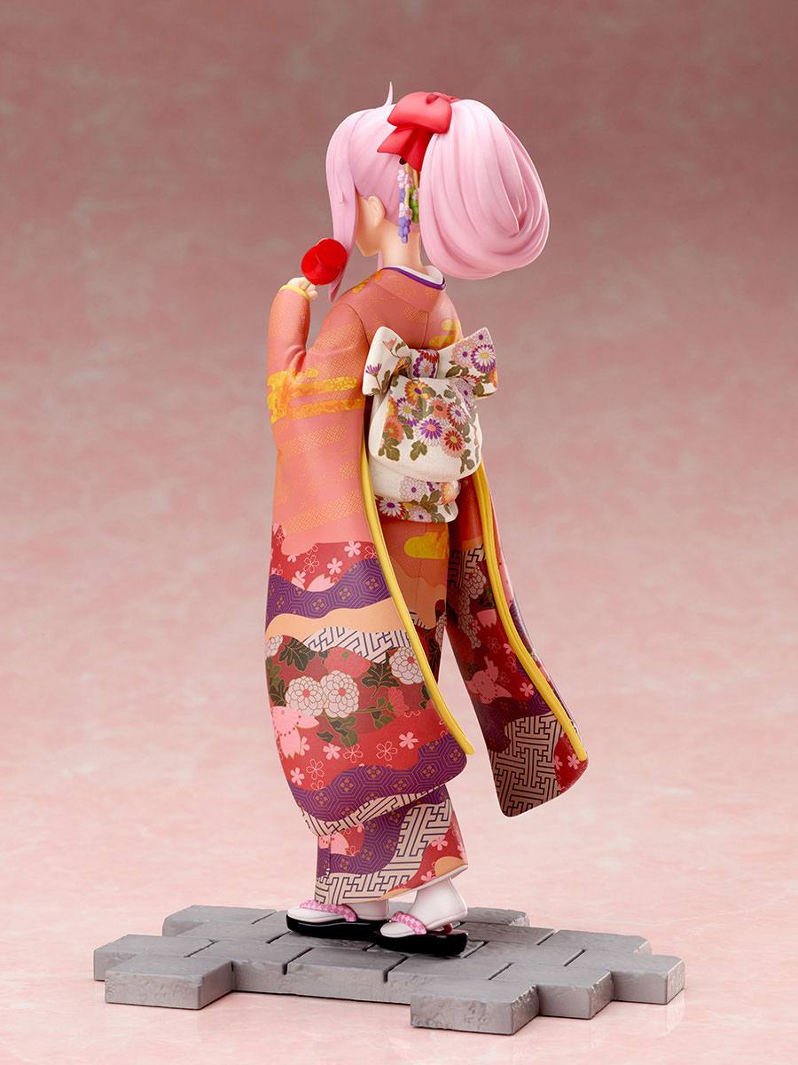 Estatua Nadeshiko Kagamihara Furisode