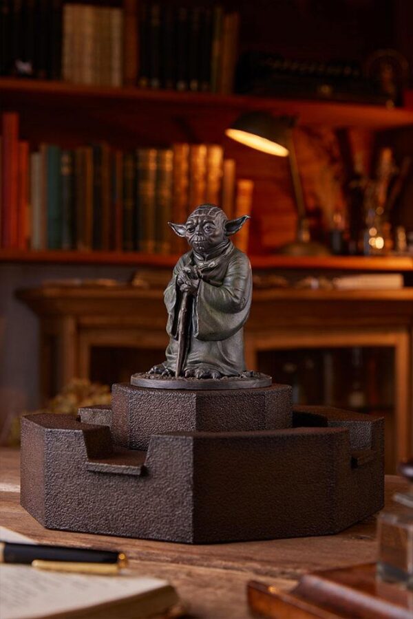 Estatua Yoda Fountain Limited Edition