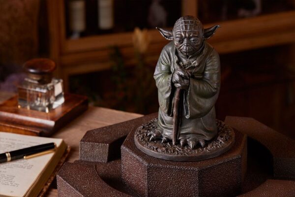 Estatua Yoda Fountain Limited Edition