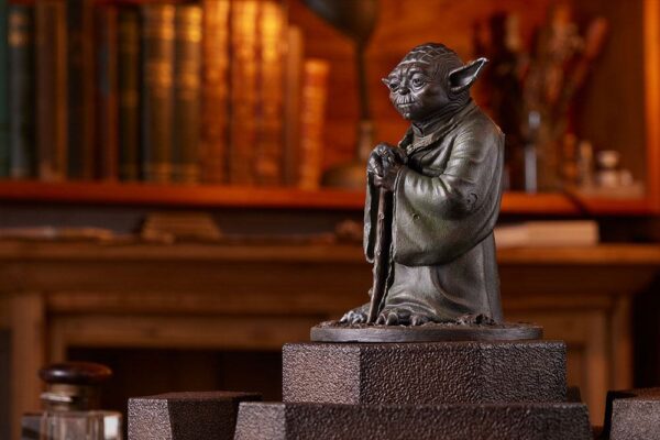 Estatua Yoda Fountain Limited Edition