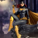 Estatua Deluxe Art Scale Batgirl