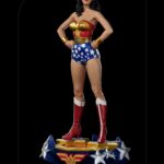 Estatua Wonder Woman Lynda Carter