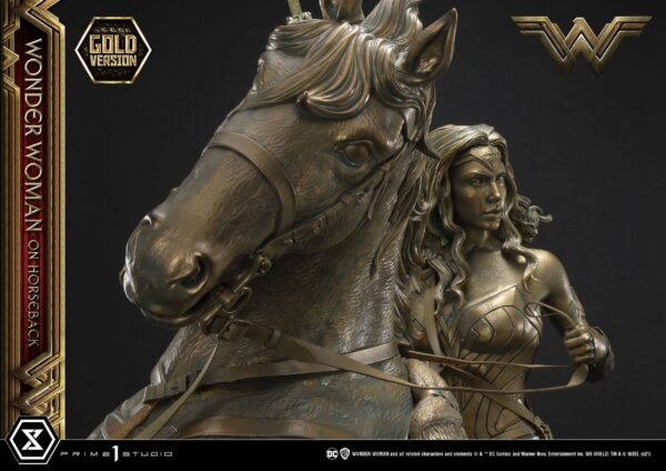 Estatua Wonder Woman on Horseback