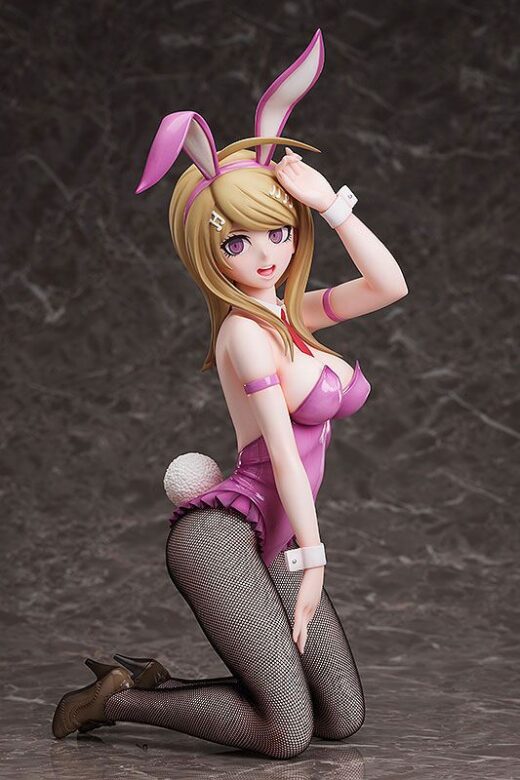 Estatua Kaede Akamatsu Bunny