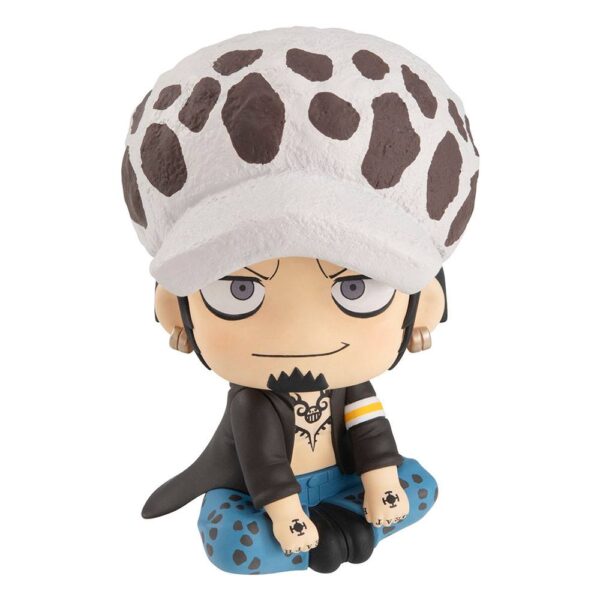 Estatua Look Up Trafalgar Law