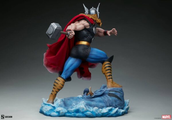 Estatua Marvel Premium Format Thor