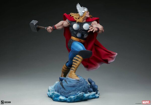 Estatua Marvel Premium Format Thor