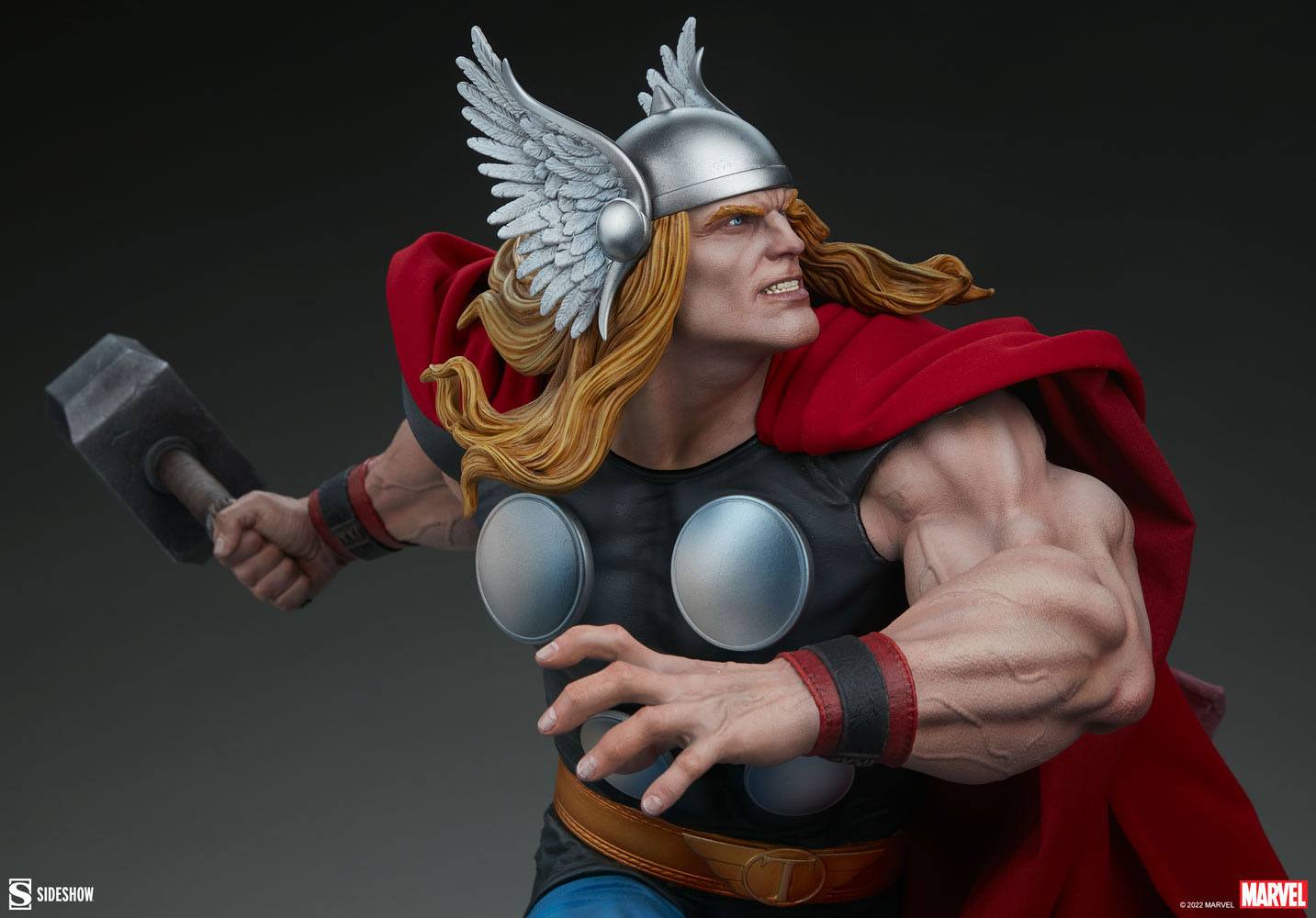 Estatua Marvel Premium Format Thor