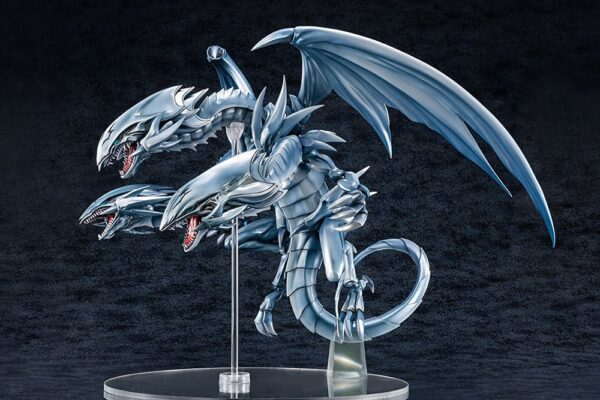 Estatua Blue-Eyes Ultimate Dragon