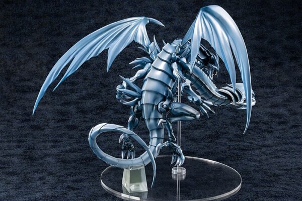 Estatua Blue-Eyes Ultimate Dragon