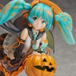 Estatua Hatsune Miku Trick or Miku