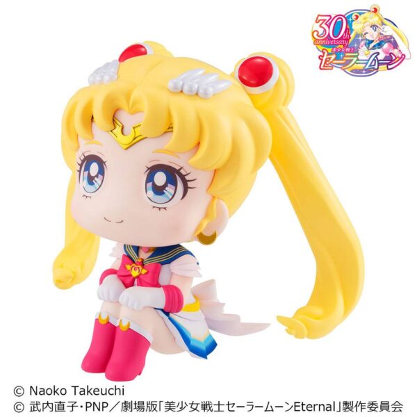 Estatua Look Up Super Sailor Moon