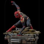 Estatua Deluxe Spider-Man Peter 1