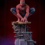 Estatua Deluxe Spider-Man Peter 2