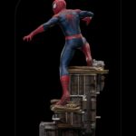Estatua Deluxe Spider-Man Peter 3
