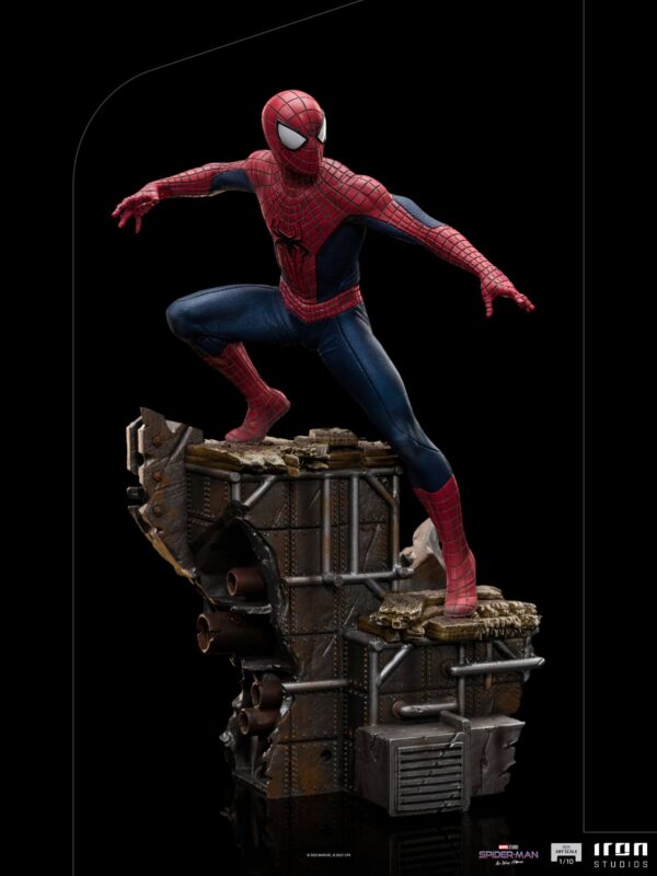 Estatua Deluxe Spider-Man Peter 3