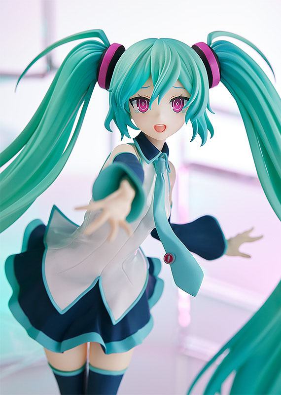 Estatua Hatsune Miku Because You Here