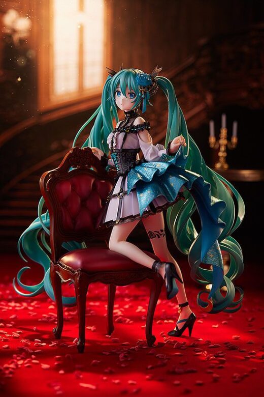 Estatua Hatsune Miku Rose Cage