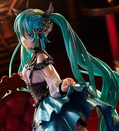 Estatua Hatsune Miku Rose Cage