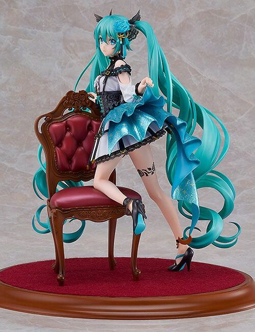 Estatua Hatsune Miku Rose Cage