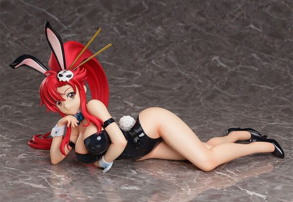 Estatua Yoko Bare Leg Bunny