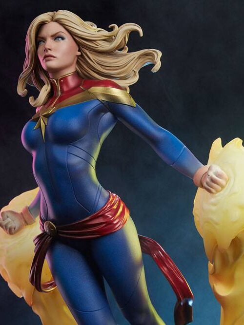 Estatua Premium Format Captain Marvel