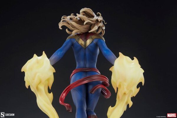 Estatua Premium Format Captain Marvel