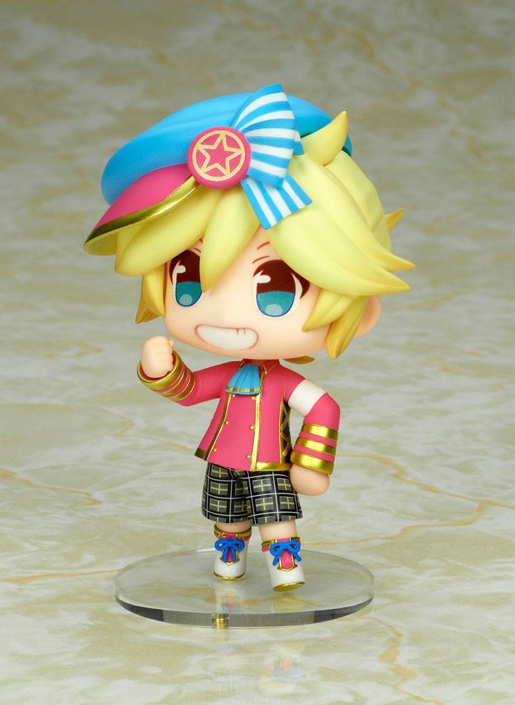 Estatuas Kagamine Rin y Kagamine Len