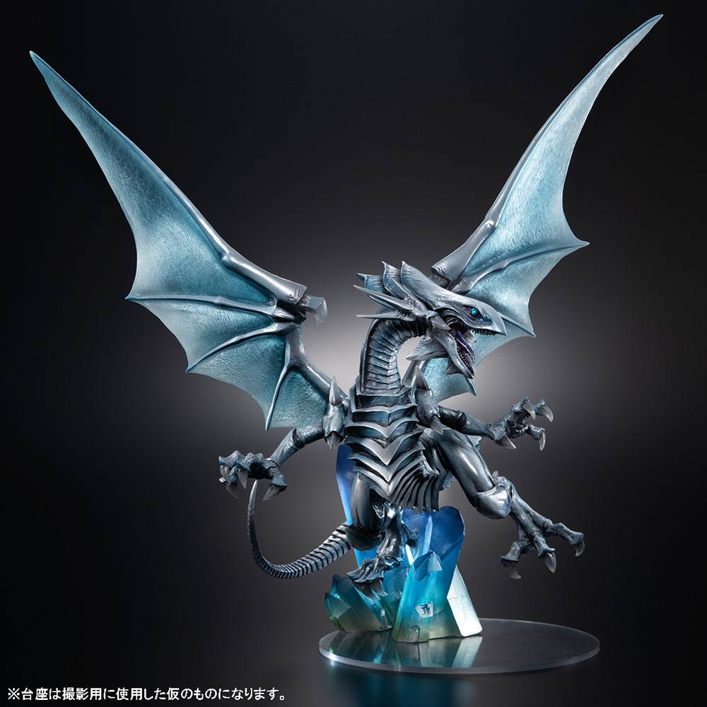 Estatua Blue Eyes White Dragon