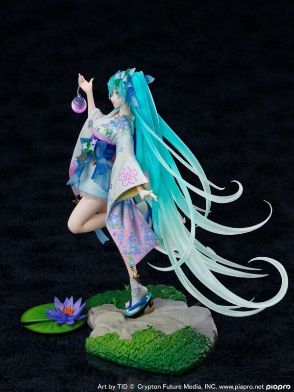 Estatua Hatsune Miku Summer Fireworks