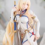 Estatua Sword Maiden 23cm