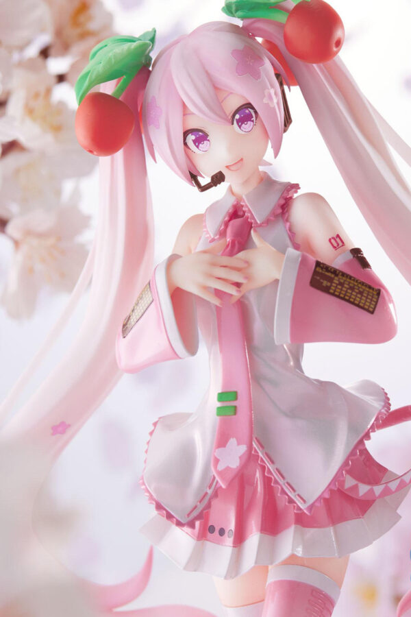 Estatua Luminasta Sakura Miku 2023