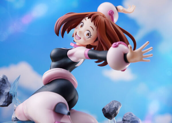 Estatua Ochaco Uraraka 23cm