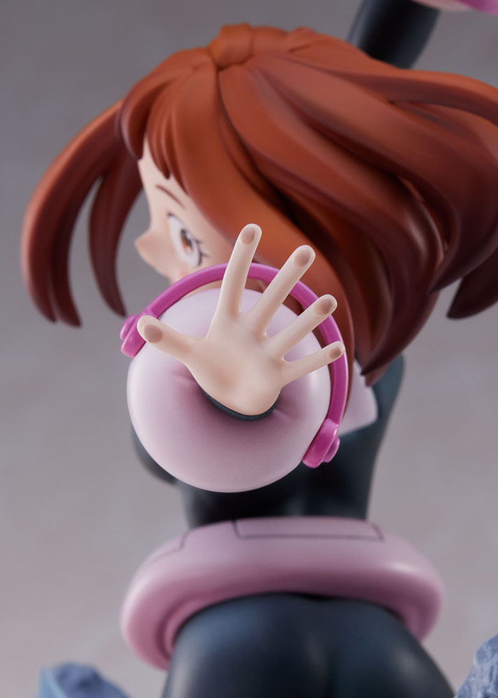 Estatua Ochaco Uraraka 23cm