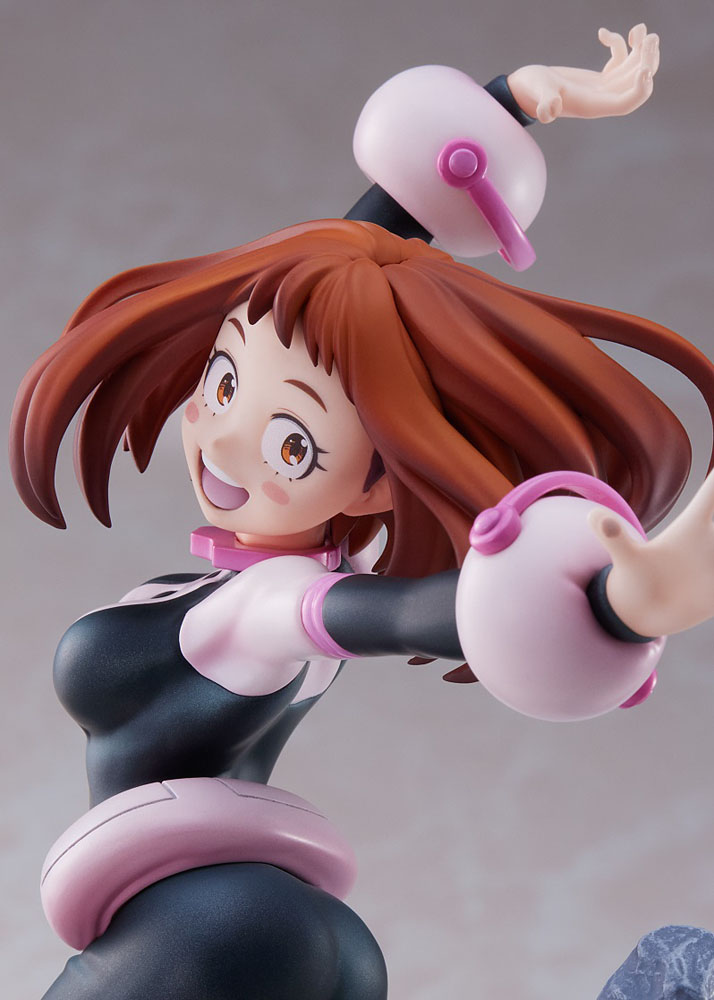 Estatua Ochaco Uraraka 23cm