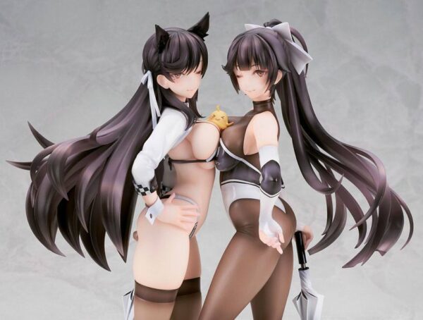 Estatua Atago y Takao Race Queen