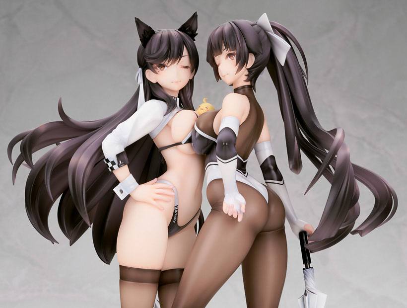 Estatua Atago y Takao Race Queen