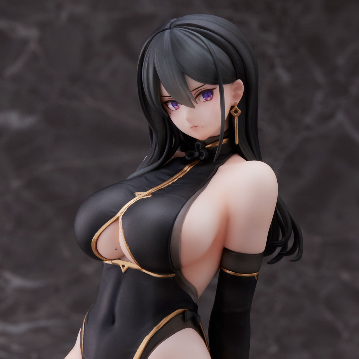 Estatua Hayabusa Black China Dress-chan