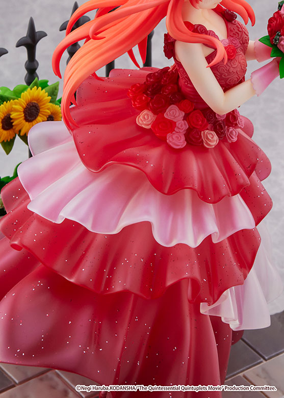 Estatua Itsuki Nakano Floral Dress Version