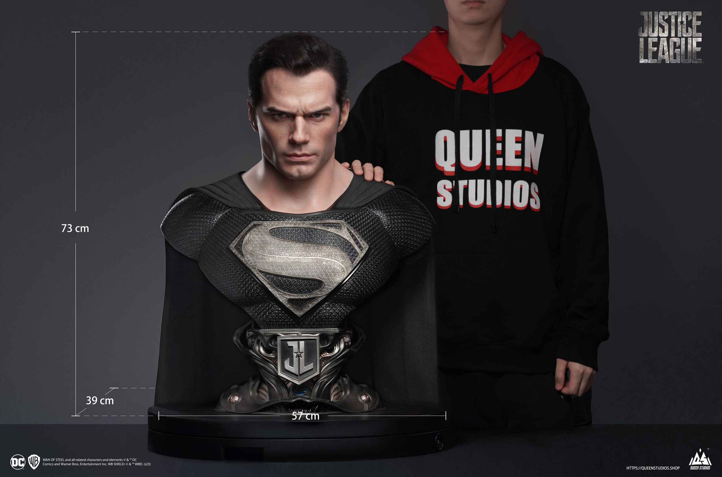 Busto Superman Black Version 73 cm